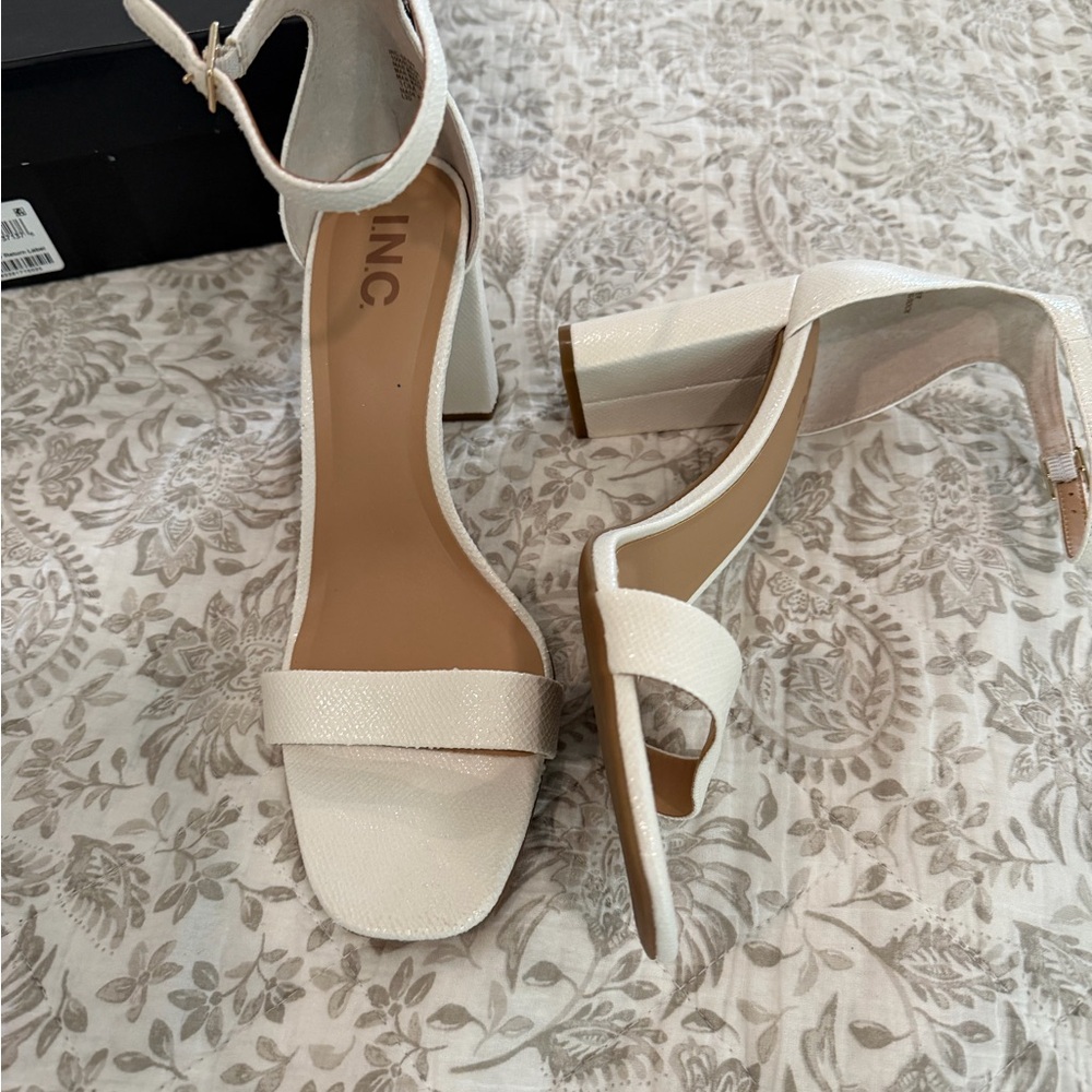 NWB INC.  Cream Snake Textured Block Heel Sandals with Ankle Strap